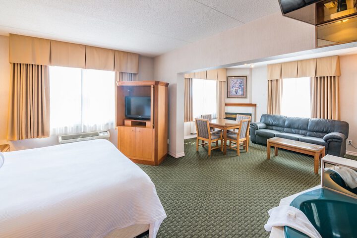 Room 14 of 90