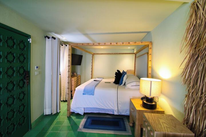 Room 25 of 149