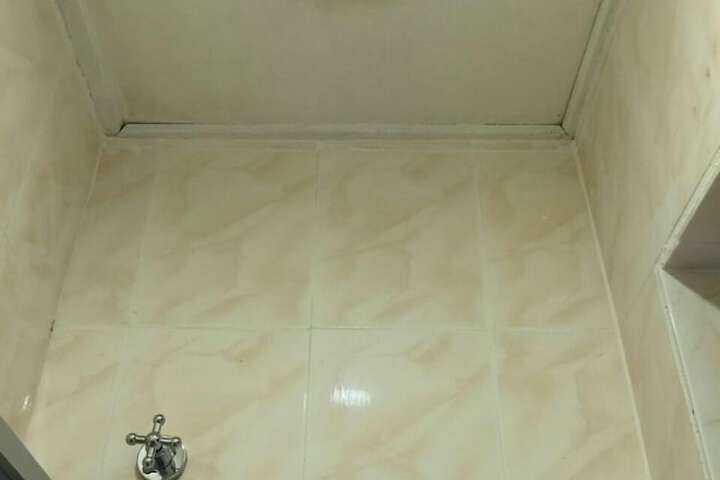 Room 39 of 47