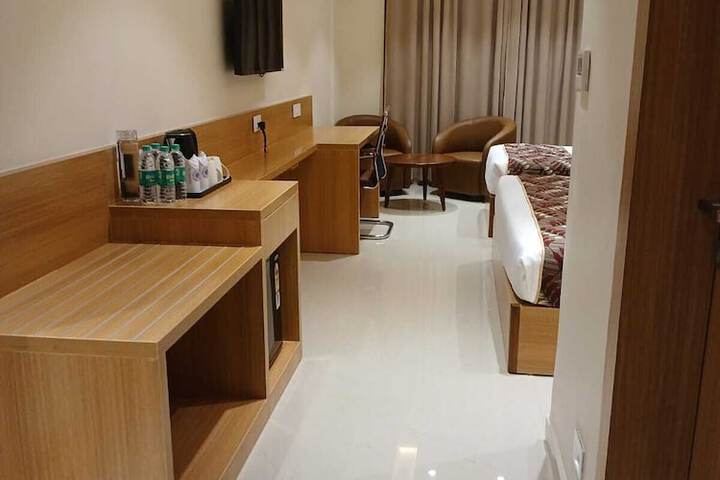Room 11 of 21