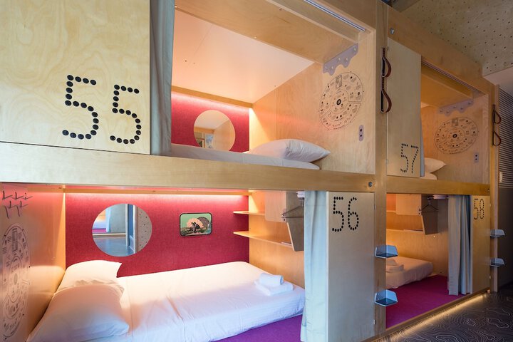 Room 12 of 66