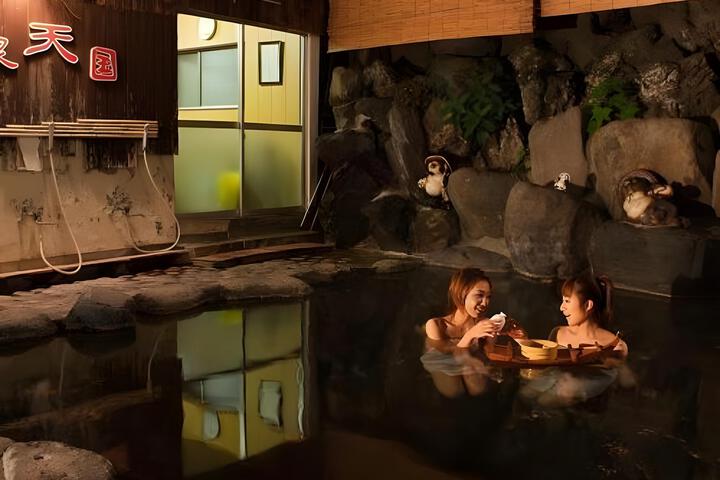 Pool 12 of 31
