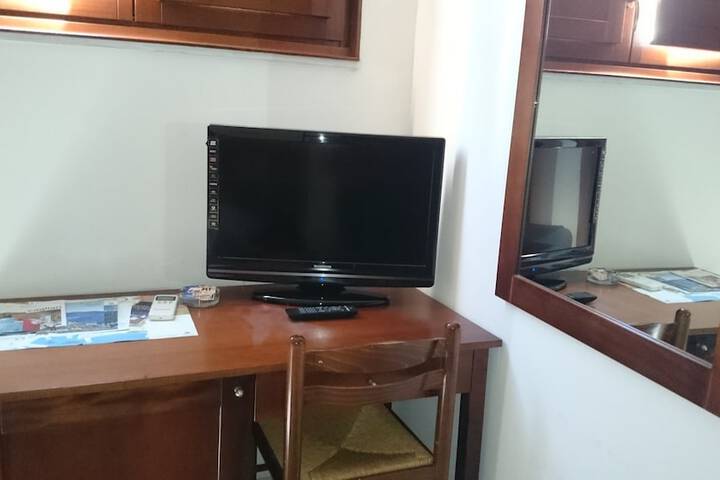Room 20 of 33
