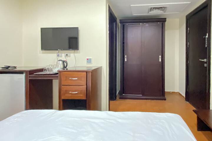 Room 44 of 340