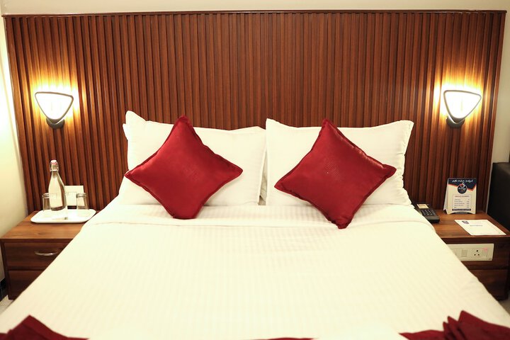 Hotel 10 of 13