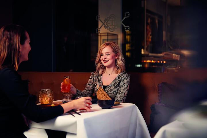 Dining 40 of 57