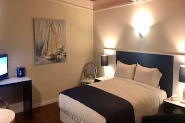 Room 6 of 55