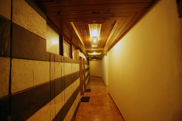 Ballroom/Hall 42 of 47