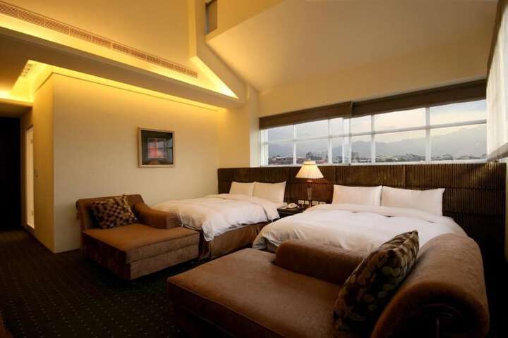 Room 12 of 44