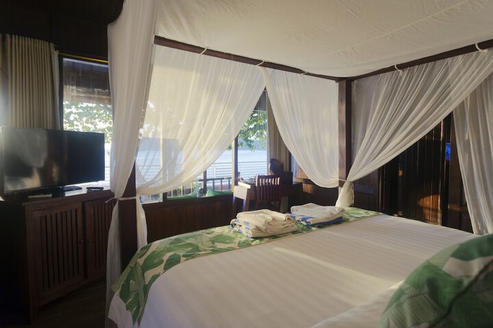 Exterior of Sylvia Beach Villa