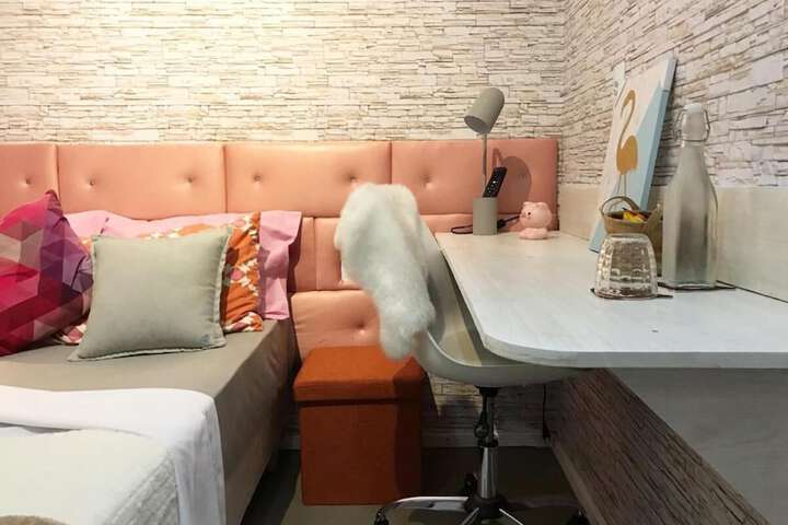 Room 9 of 26