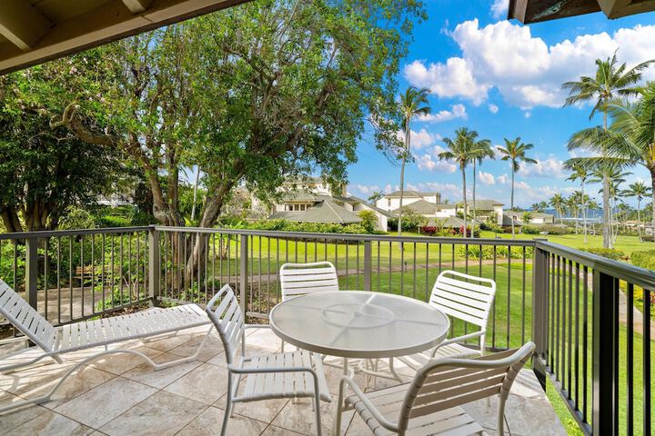 Hotel Exterior 183 of 184