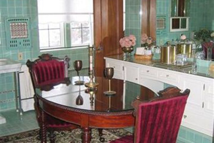 Room 31 of 40