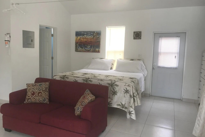 Room 5 of 13