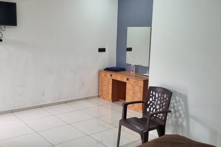 Room 28 of 70