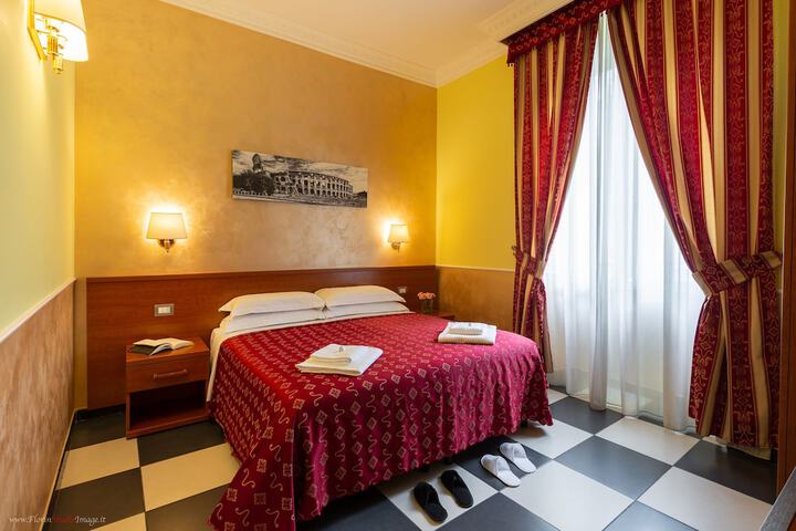 Room 3 of 180