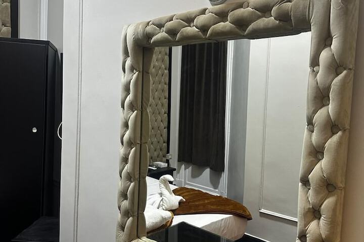 Room 32 of 44