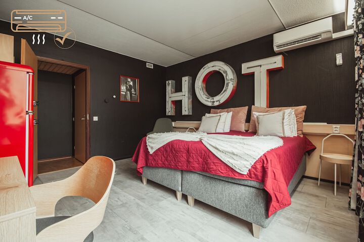 Room 26 of 57