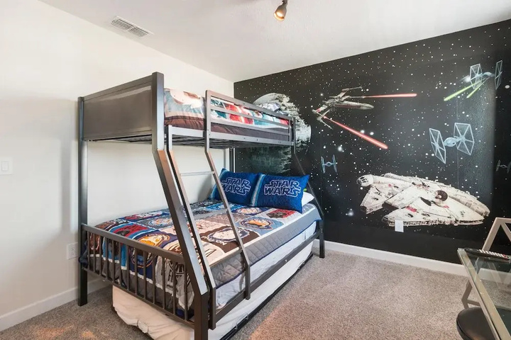 Room 7 of 31