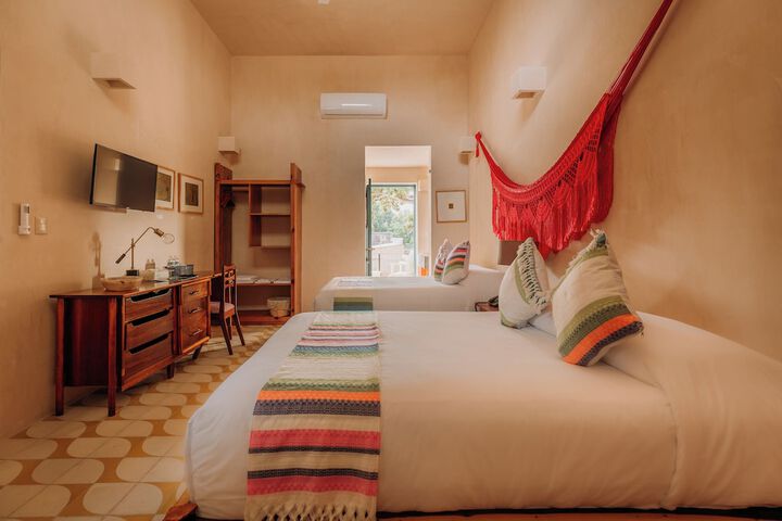 Room 15 of 39
