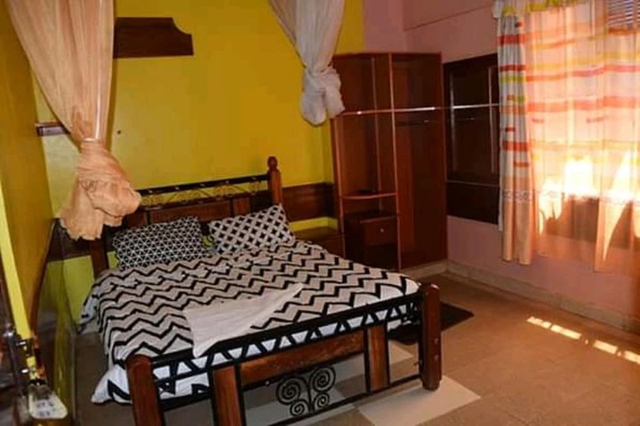 Room 3 of 22