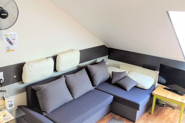 Room 174 of 272