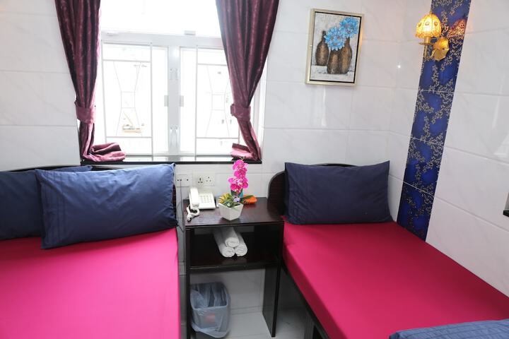 Room 20 of 42