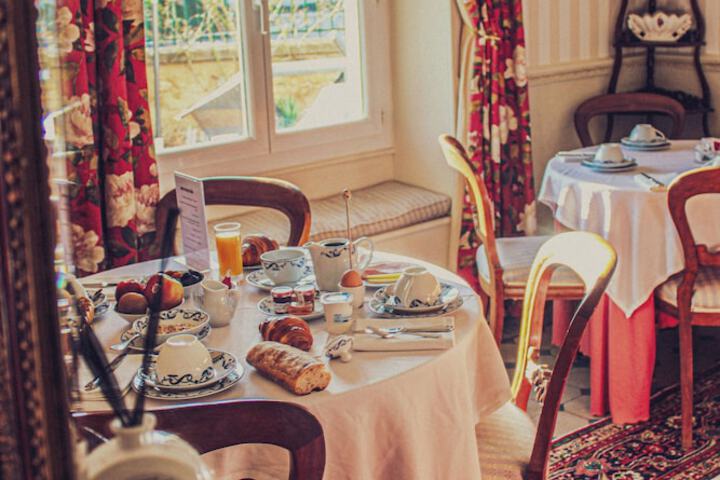 Breakfast/Coffee Service 57 of 67