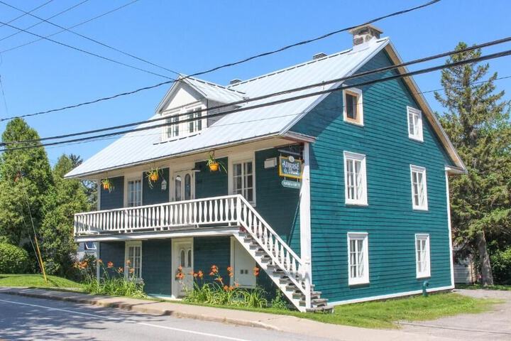 Hotel 70 of 71