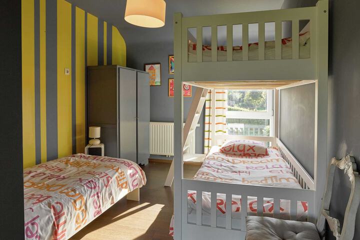 Room 6 of 39