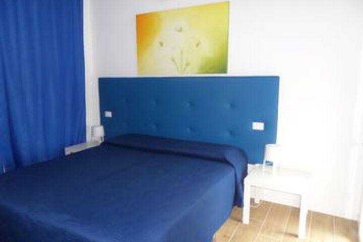 Room 21 of 25