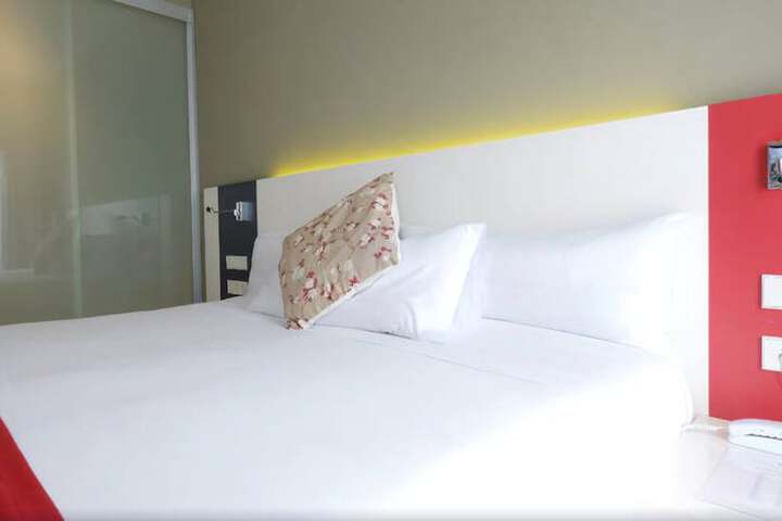 Room 21 of 54