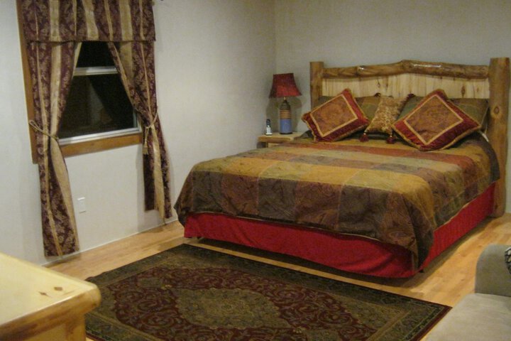 Room 10 of 100