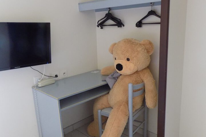 Room 15 of 73