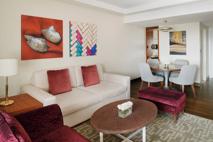 Room 40 of 181