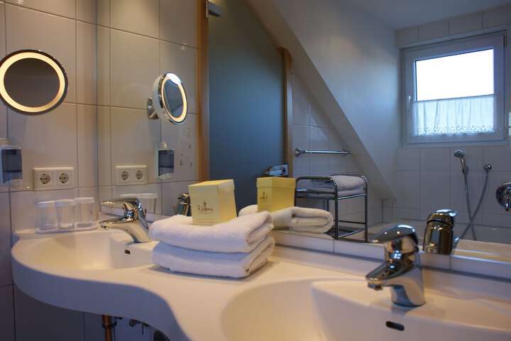 Room 79 of 158