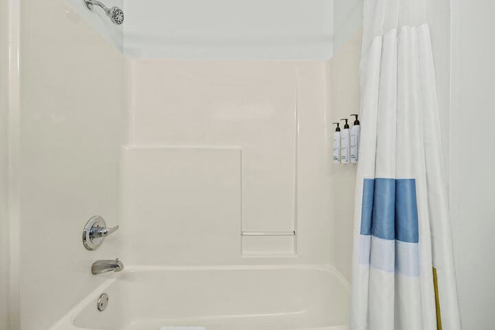 Clean Restrooms