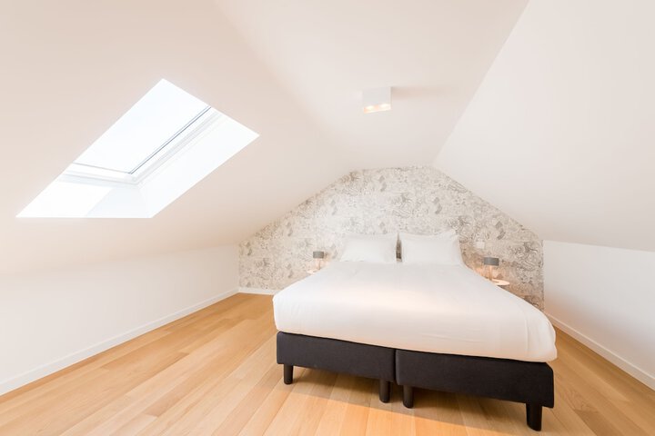 Room 6 of 39