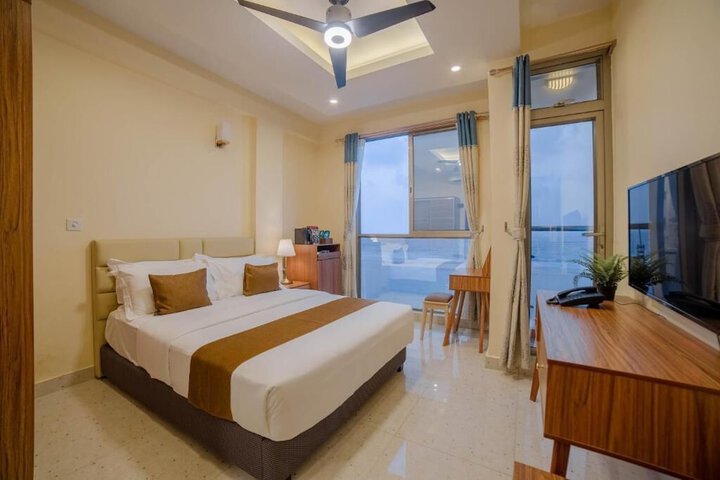 Room 7 of 26