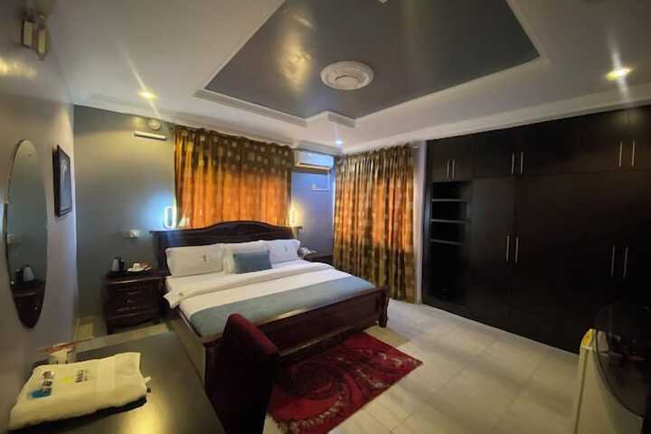 Room 13 of 59