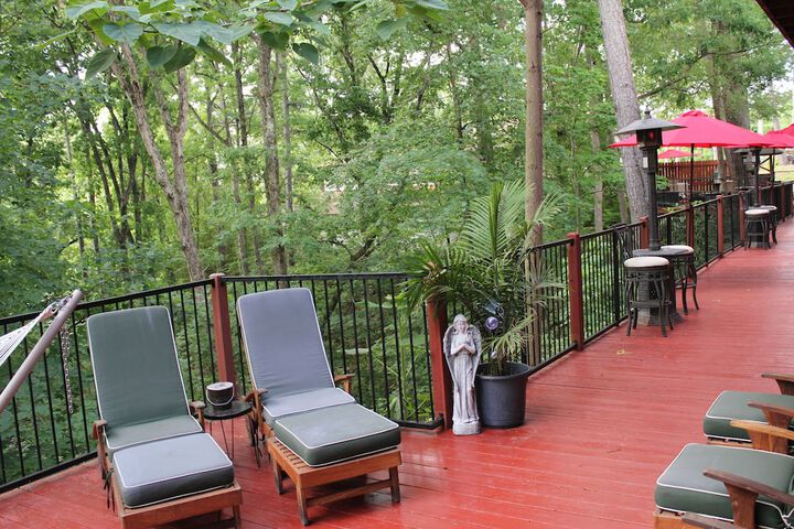Sundeck 186 of 219