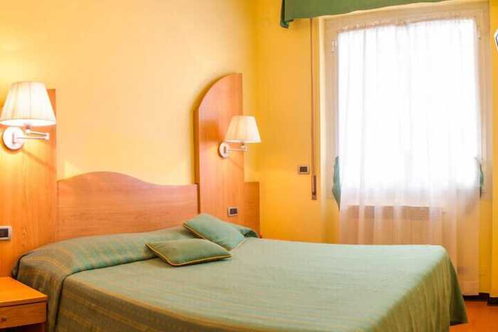Room 7 of 21