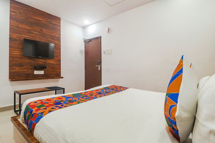Room 18 of 37