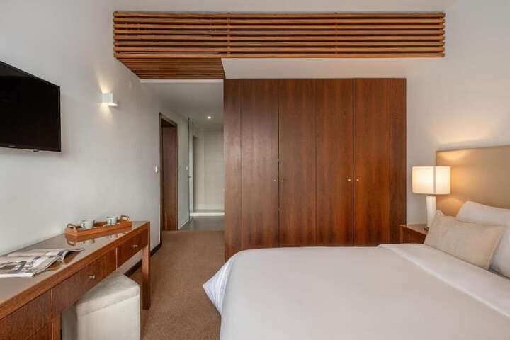 Room 11 of 67