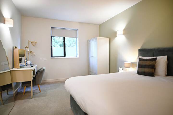 Room 6 of 49