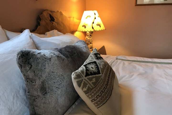 Room 5 of 92