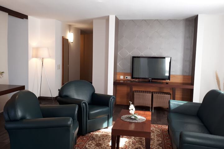 Room 26 of 46