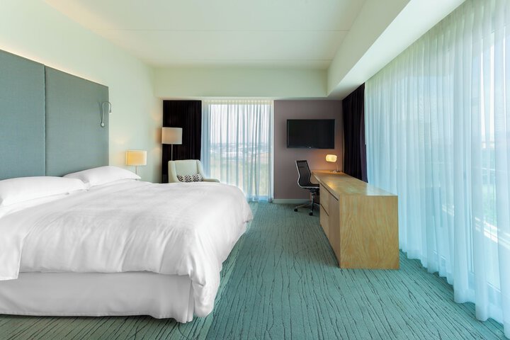 Room 25 of 72