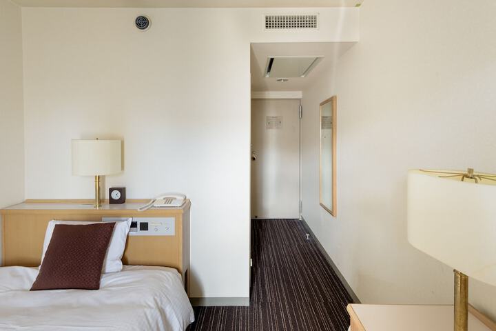 Room 22 of 52