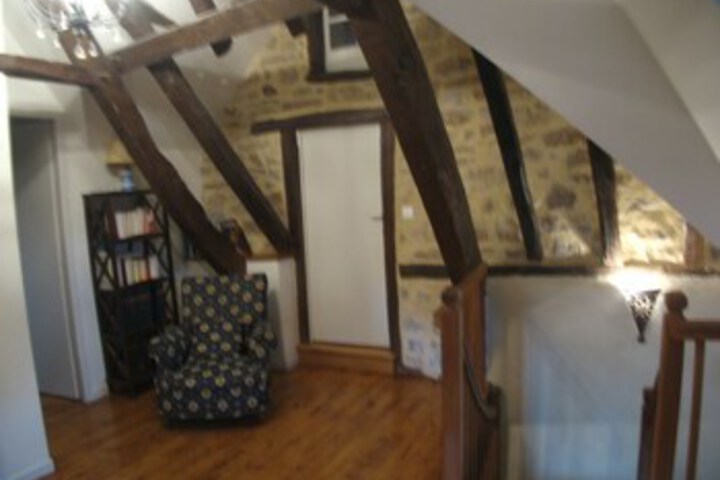 Room 5 of 17